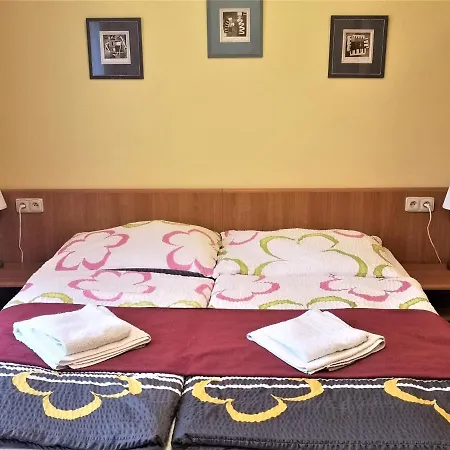 Apartment Hanspaulka Garden Praha Exteriér fotografie